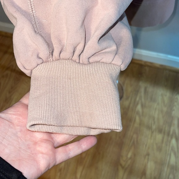 Whisper Ladies Oversized Turtleneck Sweatshirt. Medium. Pale pink - Picture 9 of 13